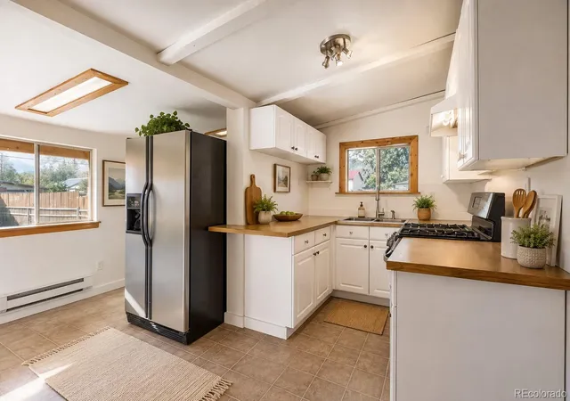 Photo 3 of Single family home for sale at 947 J St, Salida, CO 81201 | MLS# 7447577 | Listing updated on 2026-09-16