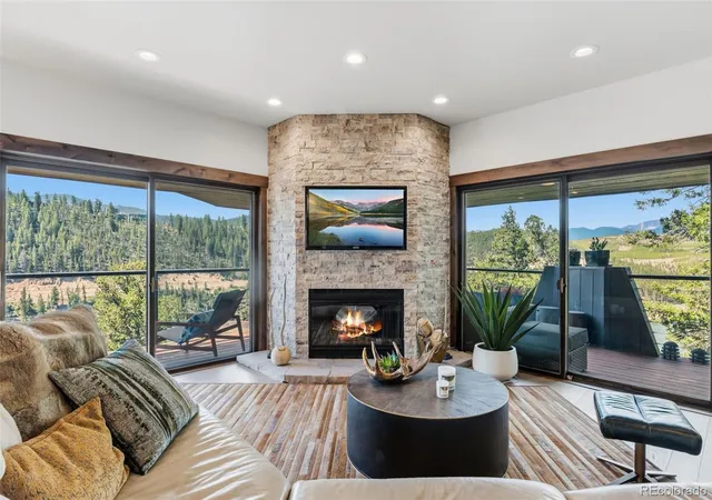 2nd image of 417 Summerwood Dr #B1, Dillon, CO 80435 | MLS# 6894314