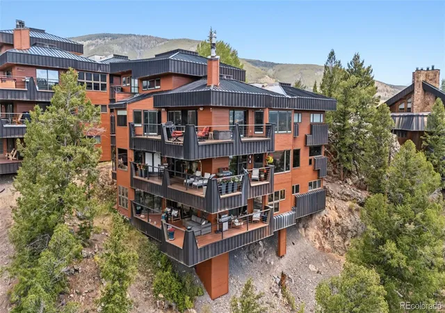 2nd image of 417 Summerwood Dr, Dillon, CO 80435