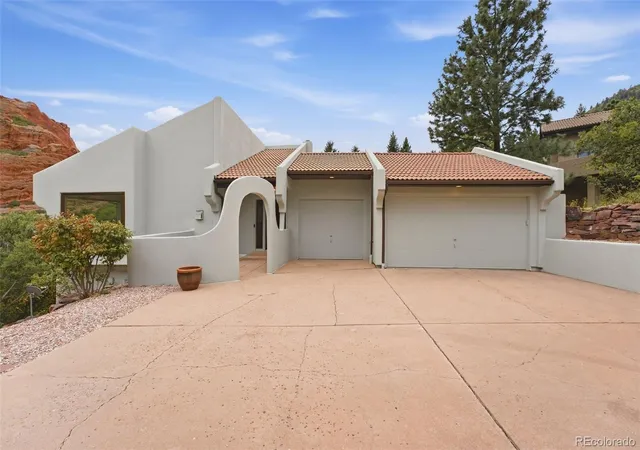 Photo 2 of Single family home for sale at 10276 Totem Run, Littleton, CO 80125 | MLS# 6372440 | Listing updated on 2026-09-25