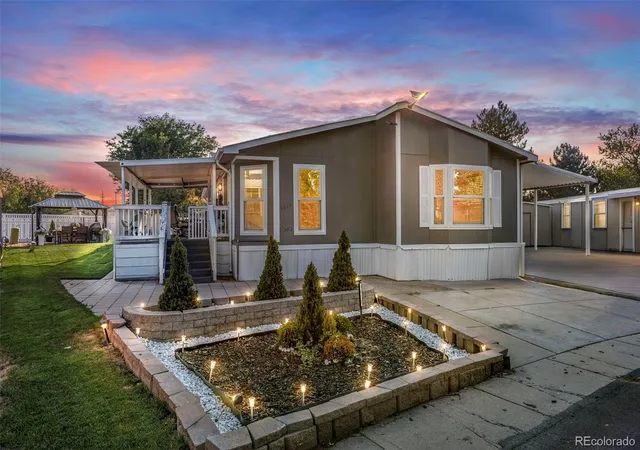 1st image of 1615 Quintero St, Aurora, CO 80011 | MLS# 2125797