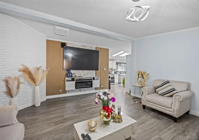 2nd image of 1615 Quintero St, Aurora, CO 80011 | MLS# 2125797