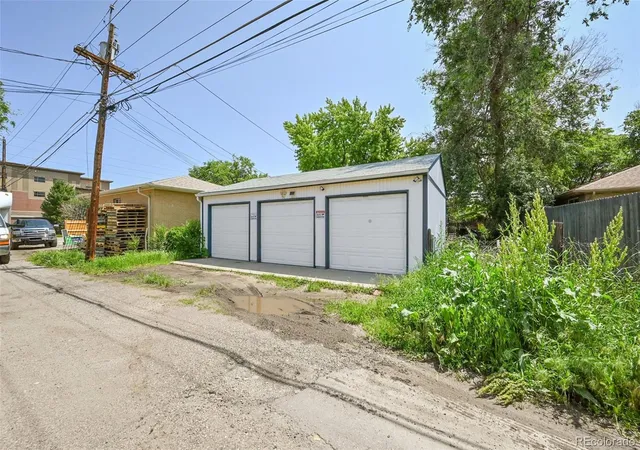 31st image of 735 S Krameria St, Denver, CO 80224 | MLS# 2156636