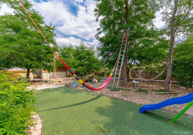 Photo 10 of Sale Pending at 16222 E Flora Pl, Aurora, CO 80013 | MLS# 3875945 | Listing updated on 2026-08-27