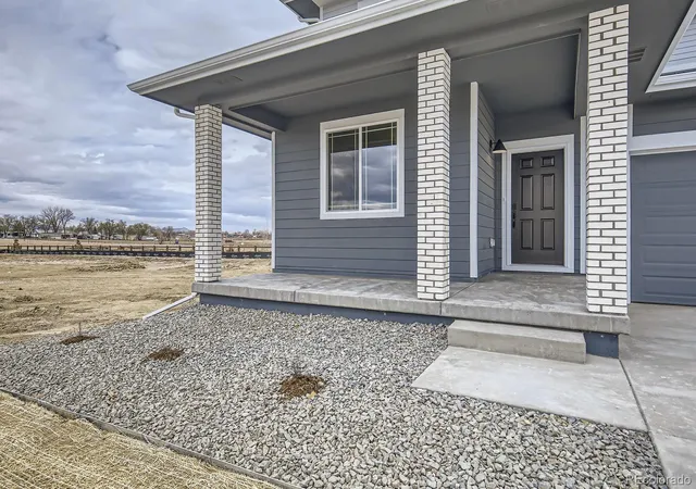 3rd image of 46418 Heritage Ave, Bennett, CO 80102 | MLS# 7076628