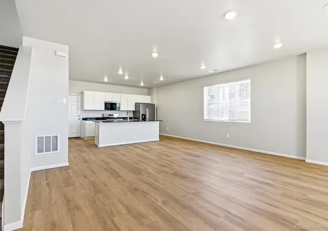 2nd image of 1596 Riverplace Dr #5, Windsor, CO 80550 | MLS# 5033691
