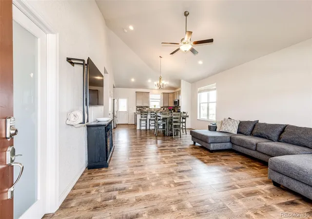 4th image of 56428 E 22Nd Pl, Strasburg, CO 80136 | MLS# 4574439