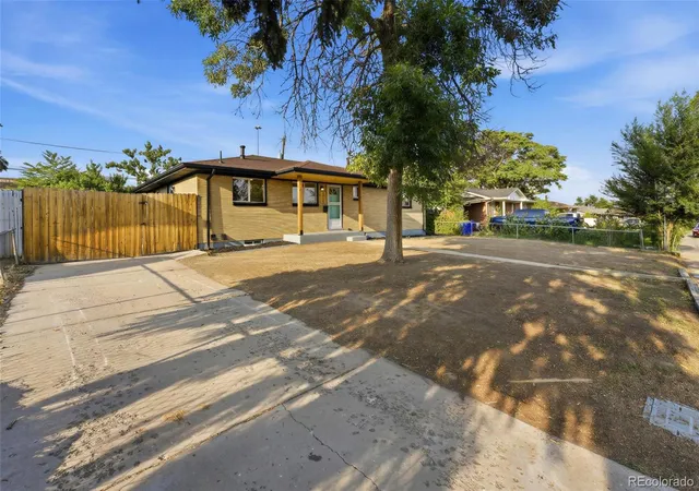 4th image of 2725 Skyline Dr, Westminster, CO 80030 | MLS# 7681679