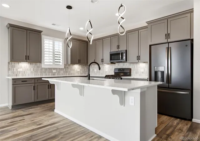 4th image of 3778 Castle Vista Dr, Castle Rock, CO 80104 | MLS# 6005787