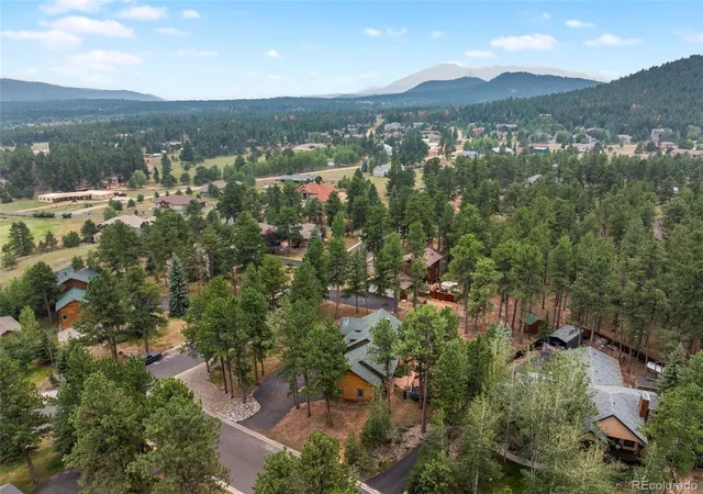 35th image of 1400 Eagle Trace Ct, Woodland Park, CO 80863 | MLS# 5600373