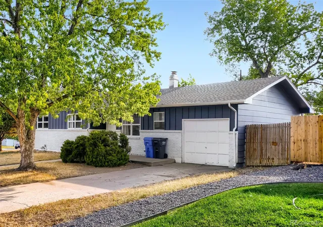 Photo 2 of Single family home for sale at 916 Timber Ln, Fort Collins, CO 80521 | MLS# 9147269 | Listing updated on 2026-08-15