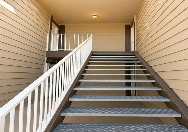 image of 1895 S Pitkin St, Aurora, CO 80017