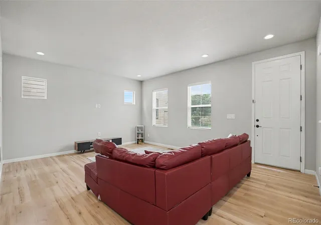 5th image of 17227 Parkside Dr, Commerce City, CO 80022 | MLS# 7667916