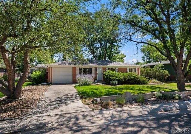 1st image of 896 Birch St, Broomfield, CO 80020 | MLS# 1924208
