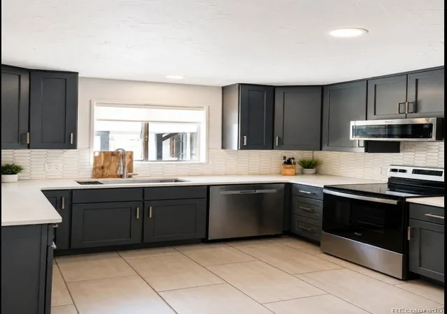 2nd image of 727 Niver Ave, Northglenn, CO 80260 | MLS# 7505067