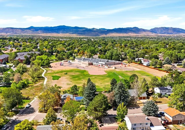 Photo 4 of Single family home for sale at 6523 Welch St, Arvada, CO 80004 | MLS# 2116862 | Listing updated on 2026-09-24