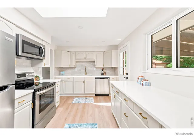 Photo 3 of Single family home for sale at 11831 W 70th Place, Arvada, CO 80004 | MLS# IR1066005 | Listing updated on 2026-08-29