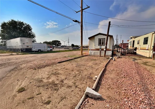 5th image of 15680 E Colfax Ave, Aurora, CO 80011 | MLS# 8947791