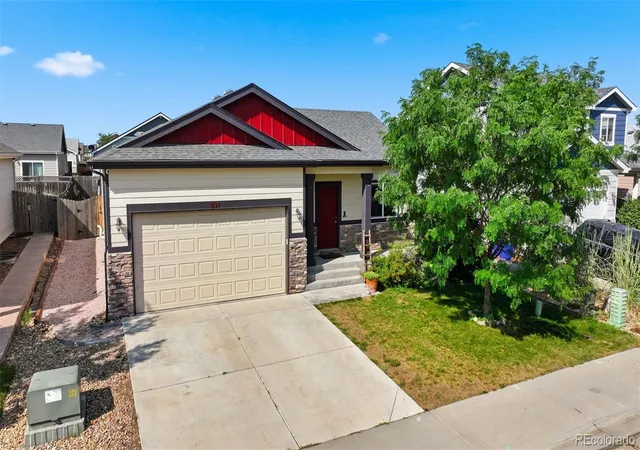 Photo 1 of Single family home for sale at 821 Village Dr, Milliken, CO 80543 | MLS# 5929410 | Listing updated on 2026-09-02