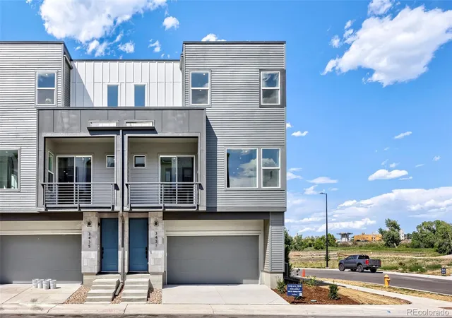 Photo 1 of Townhouse for sale at 3431 W Elmhurst Pl, Littleton, CO 80120 | MLS# 6169265 | Listing updated on 2026-08-22