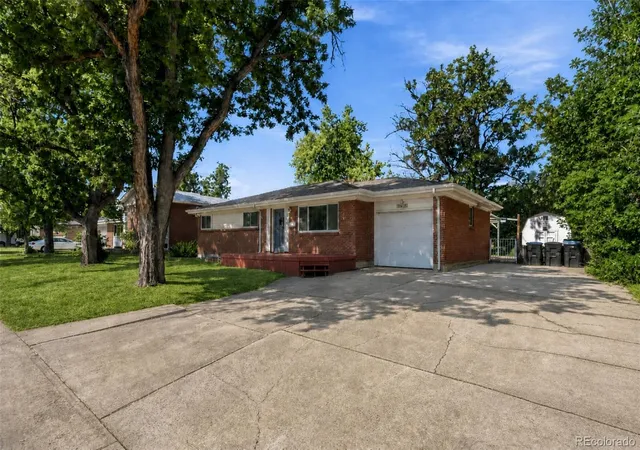 Photo 3 of Single family home for sale at 6085 Parfet St, Arvada, CO 80004 | MLS# 6516806 | Listing updated on 2026-09-24