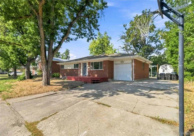 Photo 4 of Single family home for sale at 6085 Parfet St, Arvada, CO 80004 | MLS# 6516806 | Listing updated on 2026-09-24