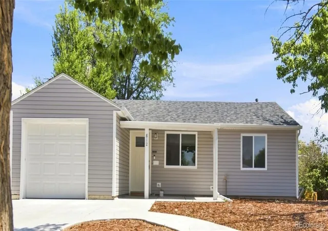 Photo 1 of Single family home for sale at 812 Geneva St, Aurora, CO 80010 | MLS# 3347698 | Listing updated on 2026-08-23