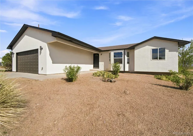 Photo 1 of Single family home for sale at 1124 E Lilac Ct, Pueblo, CO 81007 | MLS# 6774936 | Listing updated on 2026-09-16
