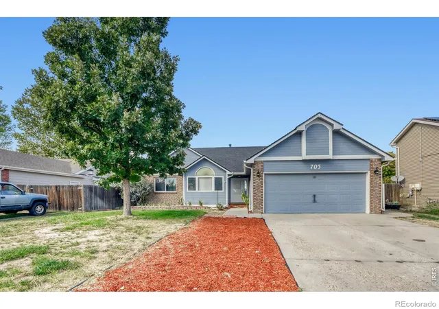 Photo 3 of Single family home for sale at 705 Country Acres Dr, Johnstown, CO 80534 | MLS# IR1066032 | Listing updated on 2026-10-08