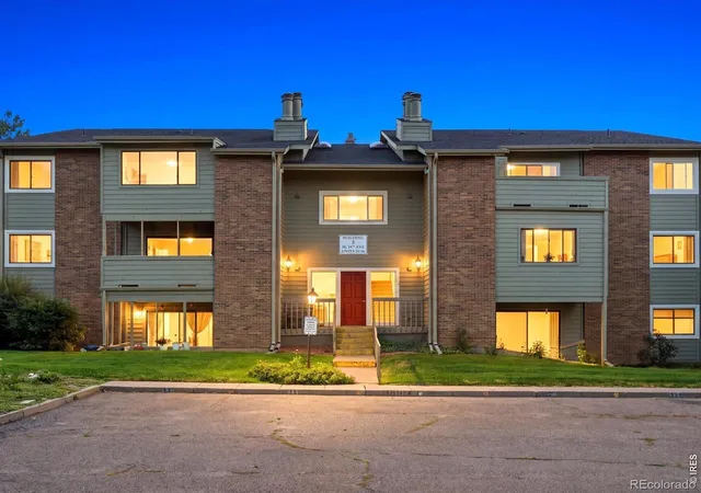 4th image of 50 19th Ave, Longmont, CO 80501