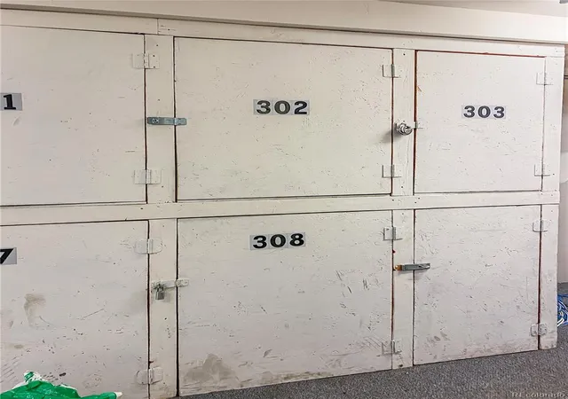 2nd image of 120 S Pennsylvania St, Denver, CO 80209
