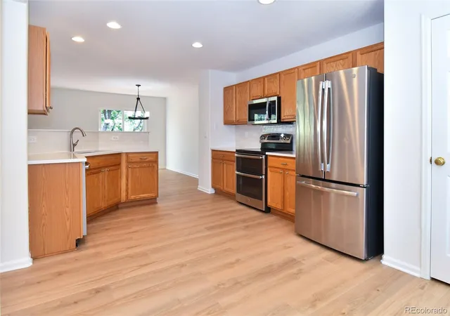3rd image of 16359 E Phillips Dr, Englewood, CO 80112 | MLS# 2478274
