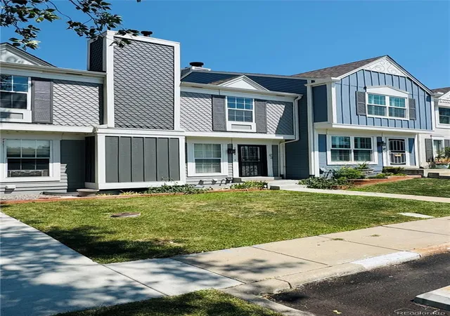 1st image of 19815 Applewood Ct, Parker, CO 80138 | MLS# 5862553