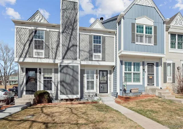 Townhouse for sale at 19815 Applewood Ct, Parker, CO 80138 | MLS# 5862553