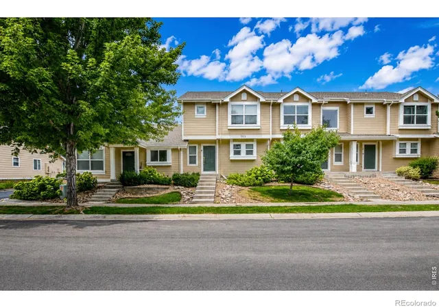 2nd image of 703 Crown Ridge Ln #4, Fort Collins, CO 80525 | MLS# IR1066065