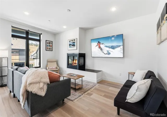 4th image of 930 Blue River Pkwy #625, Silverthorne, CO 80498 | MLS# 9810442