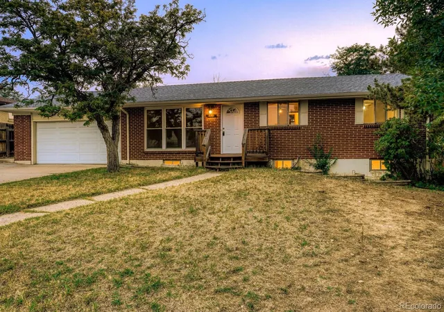 Photo 1 of Single family home for sale at 345 S Lee St, Lakewood, CO 80226 | MLS# 9490526 | Listing updated on 2026-08-24
