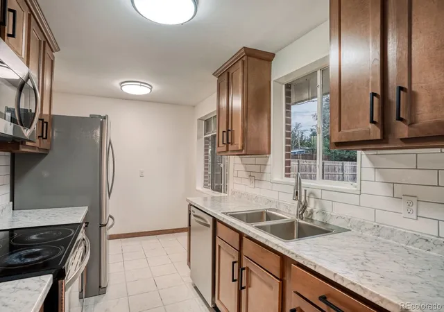 Photo 2 of Single family home for sale at 345 S Lee St, Lakewood, CO 80226 | MLS# 9490526 | Listing updated on 2026-08-24