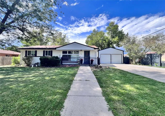 Single family home for sale at 555 Everett St, Lakewood, CO 80226 | MLS# 6981686