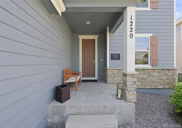 Photo 4 of Single family home for sale at 1220 Mcmurdo Cir, Castle Rock, CO 80108 | MLS# 9120679 | Listing updated on 2026-09-12