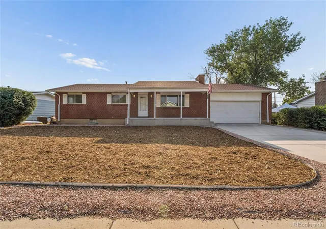 1st image of 364 Main St, Erie, CO 80516 | MLS# 5335048