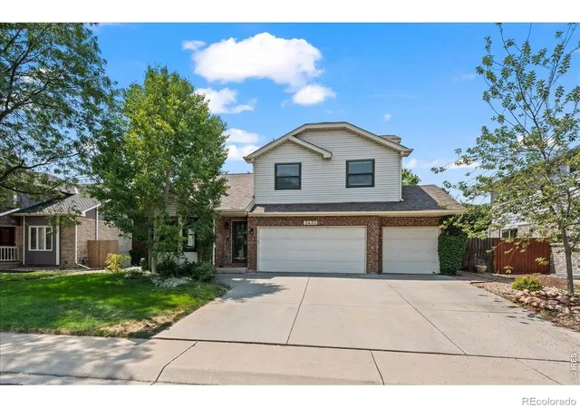 Photo 1 of Single family home for sale at 2431 Maplewood Cir E, Longmont, CO 80503 | MLS# IR1066104 | Listing updated on 2026-09-19