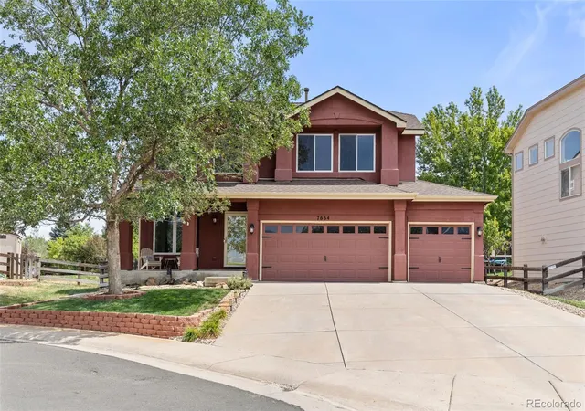 Photo 4 of Single family home for sale at 7664 Bison Ct, Littleton, CO 80125 | MLS# 9559103 | Listing updated on 2026-10-05