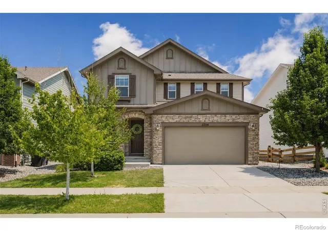 Photo 3 of Sale Pending at 2224 Lombardy St, Longmont, CO 80503 | MLS# IR1066110 | Listing updated on 2026-09-22