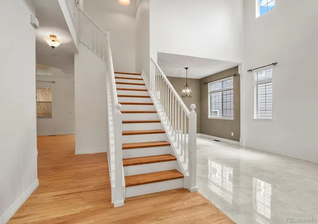 5th image of 648 English Sparrow Trl, Littleton, CO 80129 | MLS# 7000267