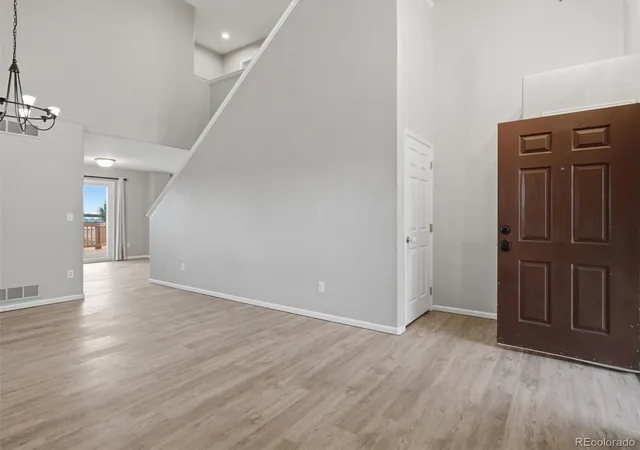 2nd image of 9931 Aftonwood St, Highlands Ranch, CO 80126 | MLS# 1636177