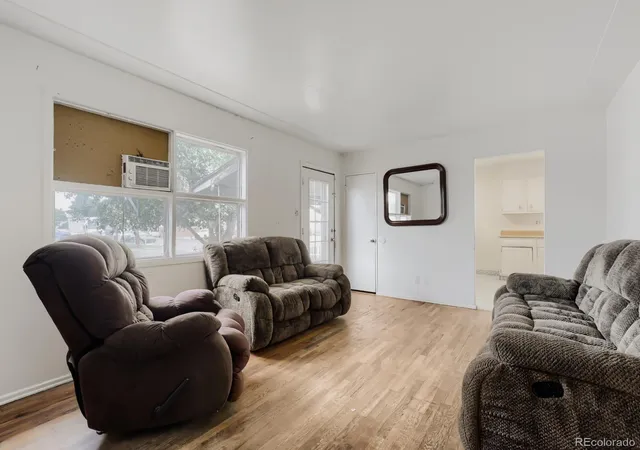 4th image of 4290 E 70Th Ave, Commerce City, CO 80022 | MLS# 7015402