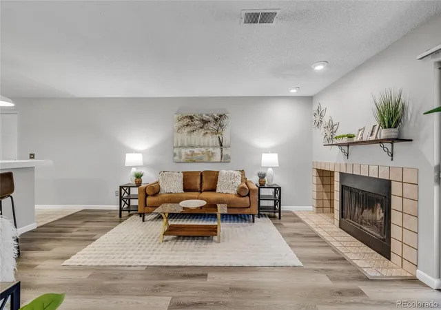 3rd image of 2575 S Syracuse Wy #A106, Denver, CO 80231 | MLS# 5483584