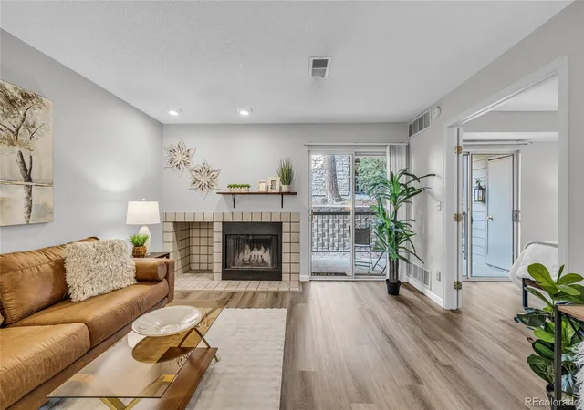 4th image of 2575 S Syracuse Wy #A106, Denver, CO 80231 | MLS# 5483584