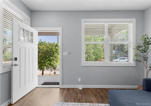3rd image of 1797 Alton St, Aurora, CO 80010 | MLS# 5366804